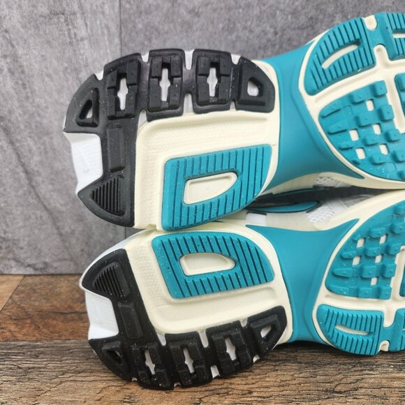 Nike V2K Run Size 8 Womens White Dusty Cactus Teal Running Casual Shoes - Picture 14 of 15